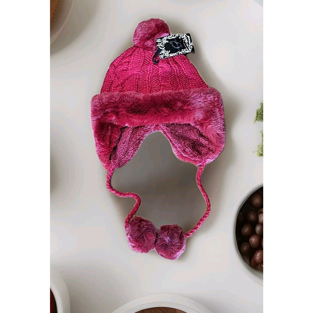 Hots-Wing NWT Fuzzy Plush Cuff Ear Flap Red Hat